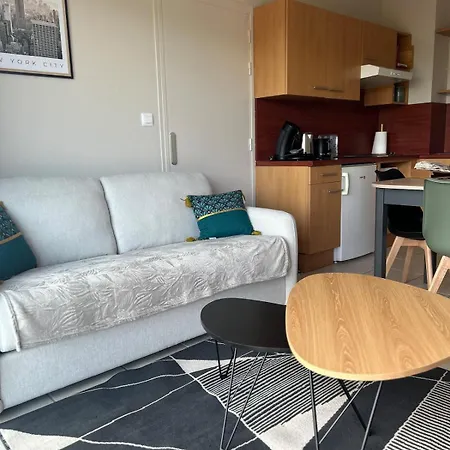 L'erable T2 Climatise Trébas